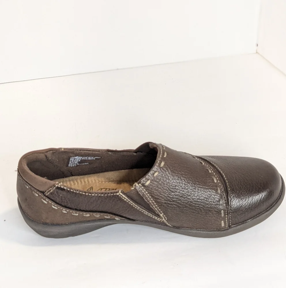 Earth Origins brown leather